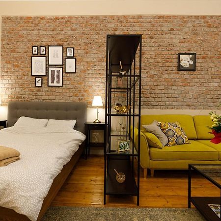 Ferienwohnung Stylish Flat In The Heart Of Historical Center Timişoara Exterior foto