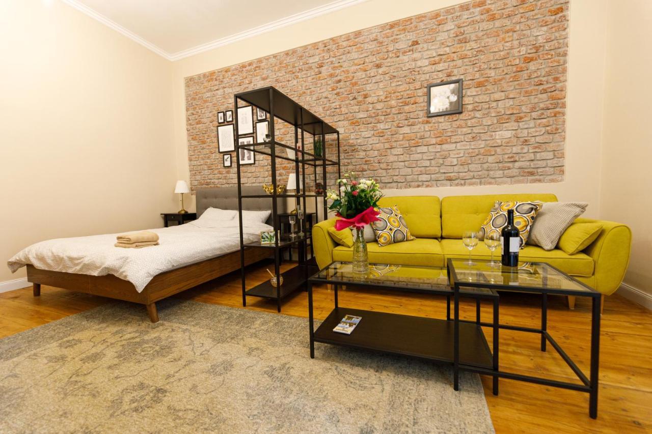 Ferienwohnung Stylish Flat In The Heart Of Historical Center Timişoara Exterior foto
